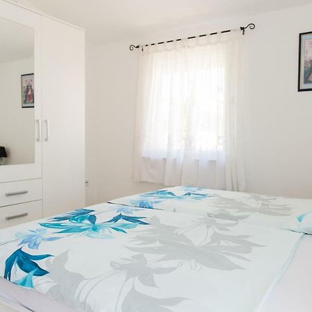 Apartment Ella Rogoznica  Eksteriør billede