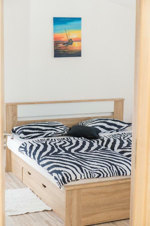 Apartment Ella Rogoznica  Eksteriør billede